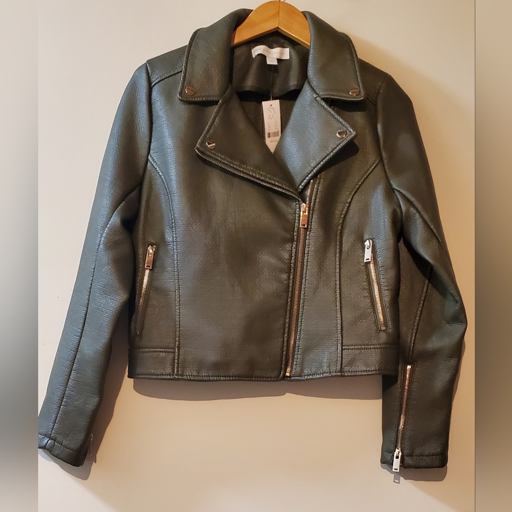 NWT Stylish Zip Olive Green Jacket NY&C Size M